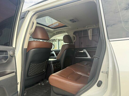 Toyota Land Cruiser 4.5 D AT (249 л.с.) 5 мест Luxe Safety