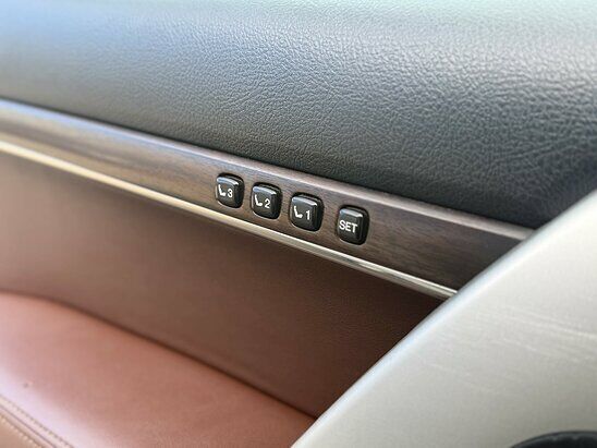 Toyota Land Cruiser 4.5 D AT (249 л.с.) 5 мест Luxe Safety