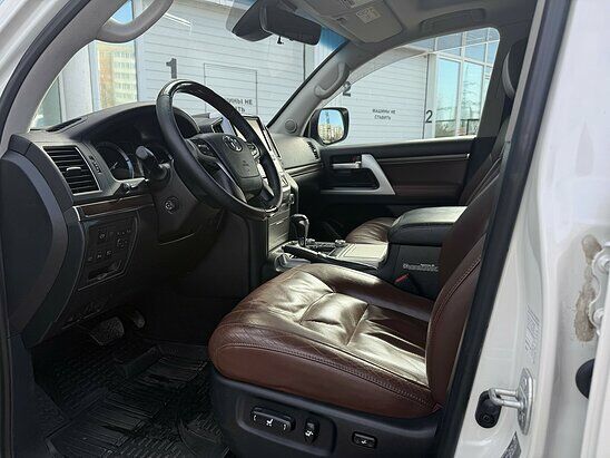 Toyota Land Cruiser 4.5 D AT (249 л.с.) 5 мест Luxe Safety