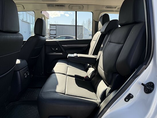 Mitsubishi Pajero 3.0 AT (178 л.с.) GLS