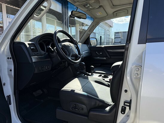Mitsubishi Pajero 3.0 AT (178 л.с.) GLS