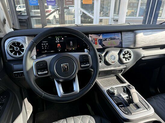 Tank 300 2.0 4WD AT (220 л.с.) City Adventure