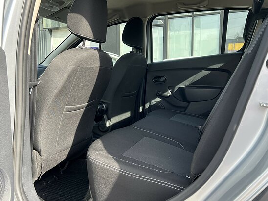 Renault Sandero Stepway 1.6 MT (113 л.с.) Drive