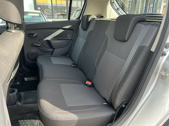 Renault Sandero Stepway 1.6 MT (113 л.с.) Drive