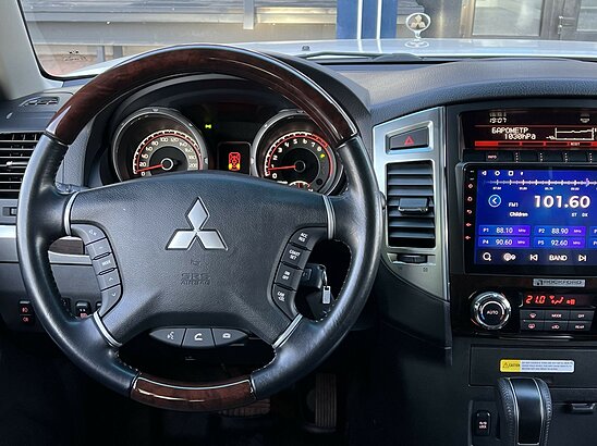 Mitsubishi Pajero 3.8 4WD AT (243 л.с.) GLS