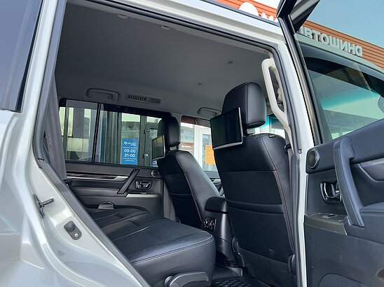 Mitsubishi Pajero 3.8 4WD AT (243 л.с.) GLS