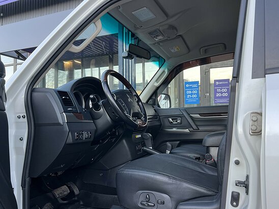 Mitsubishi Pajero 3.8 4WD AT (243 л.с.) GLS