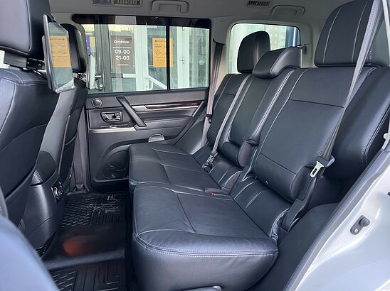 Mitsubishi Pajero 3.8 4WD AT (243 л.с.) GLS