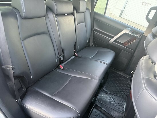 Toyota Land Cruiser Prado 4.0 AT (282 л.с.) Prestige