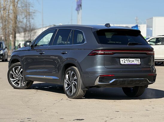 Geely Monjaro 2.0 4WD AT (238 л.с.) Flagship