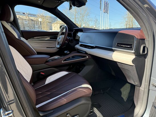 Geely Monjaro 2.0 4WD AT (238 л.с.) Flagship