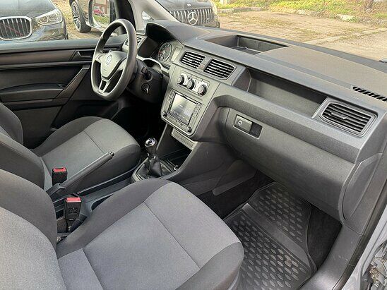 Volkswagen Caddy 1.6 MPI MT (110 л.с.) Kombi
