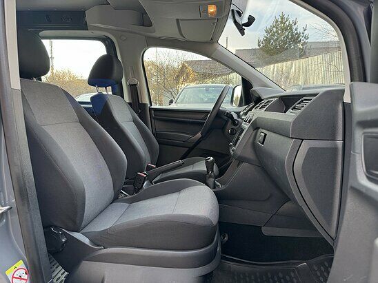 Volkswagen Caddy 1.6 MPI MT (110 л.с.) Kombi