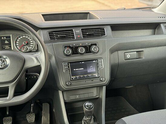 Volkswagen Caddy 1.6 MPI MT (110 л.с.) Kombi
