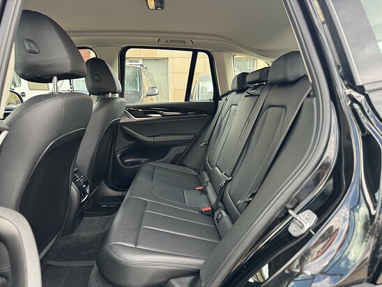 BMW X3 20i 2.0 xDrive Steptronic (184 л.с.)
