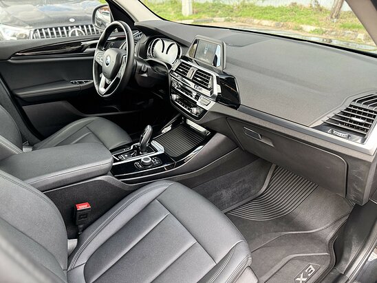 BMW X3 20i 2.0 xDrive Steptronic (184 л.с.)