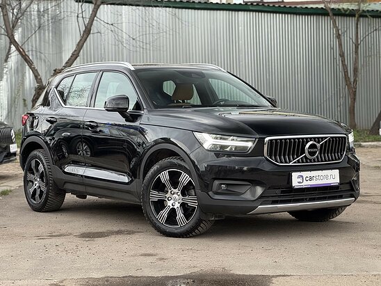 Volvo XC40 2.0 4WD AT (190 л.с.) Inscription