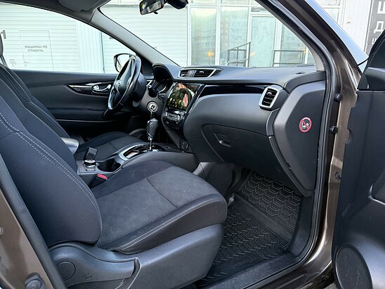 Nissan Qashqai 2.0 4WD CVT (144 л.с.) SE+