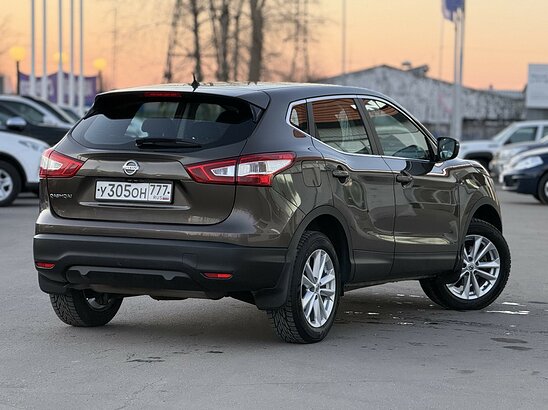 Nissan Qashqai 2.0 4WD CVT (144 л.с.) SE+