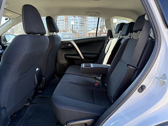 Toyota RAV4 2.0 AWD MT (146 л.с.) Comfort Plus