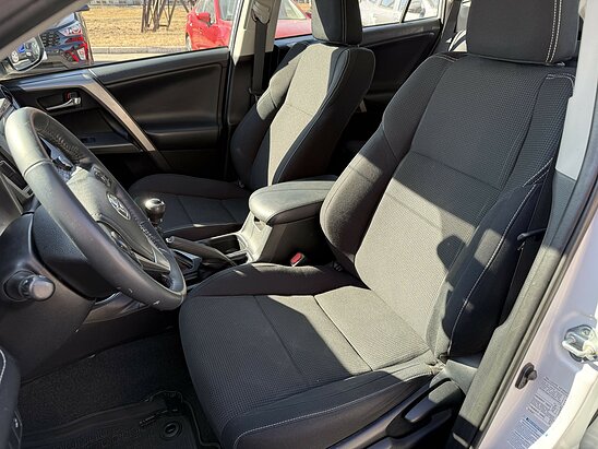 Toyota RAV4 2.0 AWD MT (146 л.с.) Comfort Plus