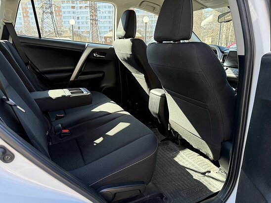 Toyota RAV4 2.0 AWD MT (146 л.с.) Comfort Plus