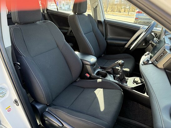 Toyota RAV4 2.0 AWD MT (146 л.с.) Comfort Plus