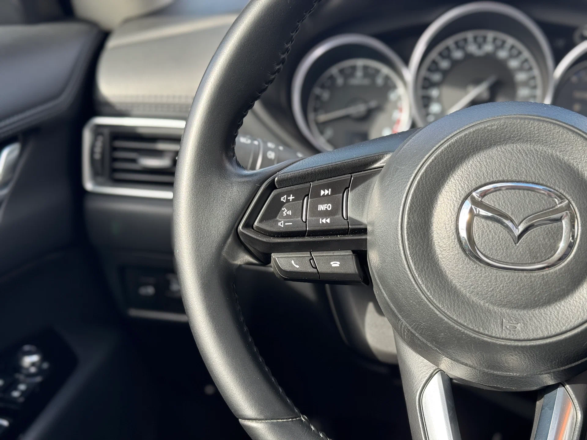 Mazda CX-5 2.0 AT (155 л.с.) Smart pro (zhi shang pro)