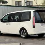 Hyundai Staria 2.2 VGT 4WD AT (177 л.с.) Premium