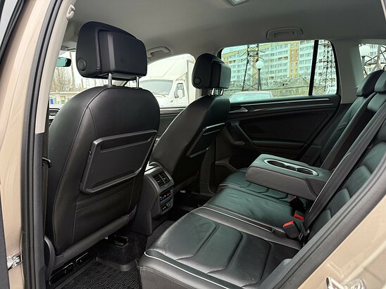 Volkswagen Tiguan 2.0 TSI 4MOTION DSG (180 л.с.)