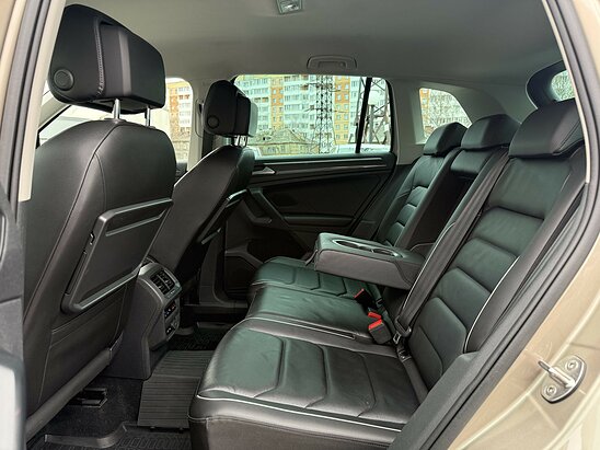 Volkswagen Tiguan 2.0 TSI 4MOTION DSG (180 л.с.)