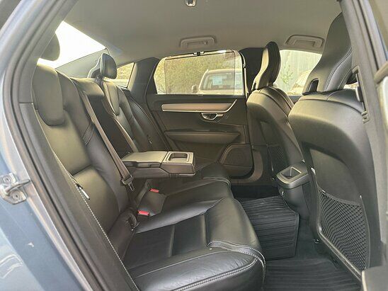 Volvo S90 2.0 T5 AT (249 л.с.) Inscription