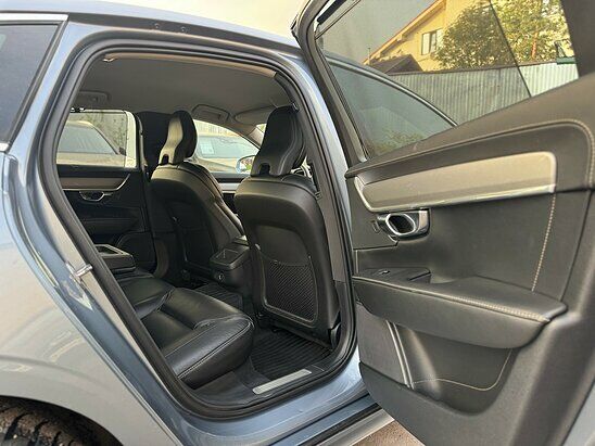 Volvo S90 2.0 T5 AT (249 л.с.) Inscription
