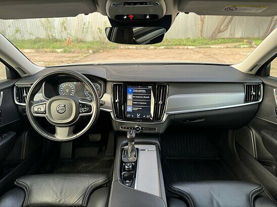 Volvo S90 2.0 T5 AT (249 л.с.) Inscription