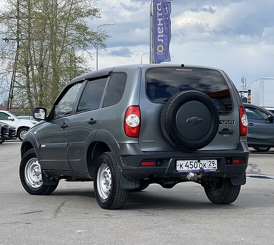 Chevrolet Niva 1.7 MT (80 л.с.)