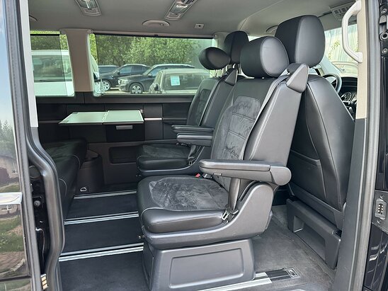 Volkswagen Multivan 2.0 TDI DSG (180 л.с.) Comfortline