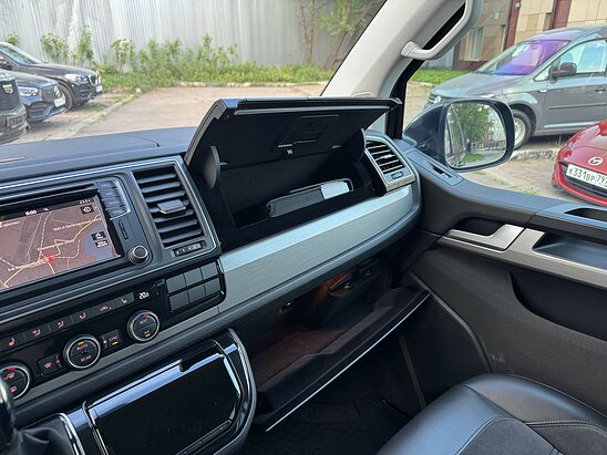 Volkswagen Multivan 2.0 TDI DSG (180 л.с.) Comfortline