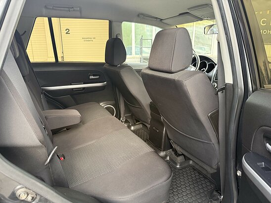 Suzuki Grand Vitara 2.4 4WD MT (169 л.с.) Comfort+