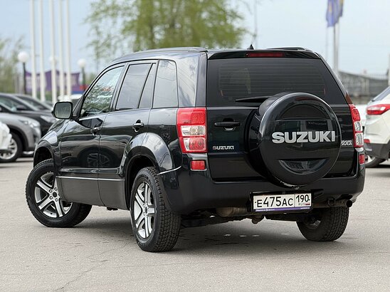 Suzuki Grand Vitara 2.4 4WD MT (169 л.с.) Comfort+