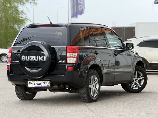 Suzuki Grand Vitara 2.4 4WD MT (169 л.с.) Comfort+