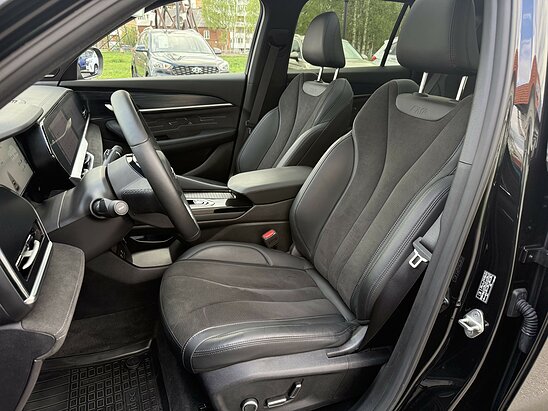 Geely Monjaro 2.0 4WD AT (238 л.с.) Flagship