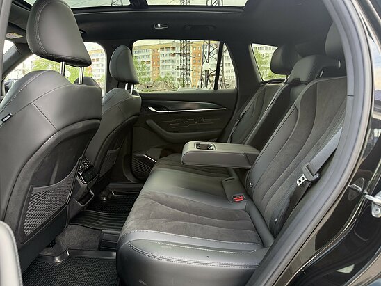 Geely Monjaro 2.0 4WD AT (238 л.с.) Flagship