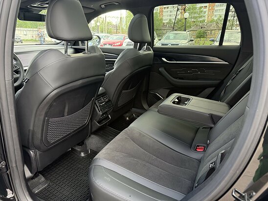 Geely Monjaro 2.0 4WD AT (238 л.с.) Flagship