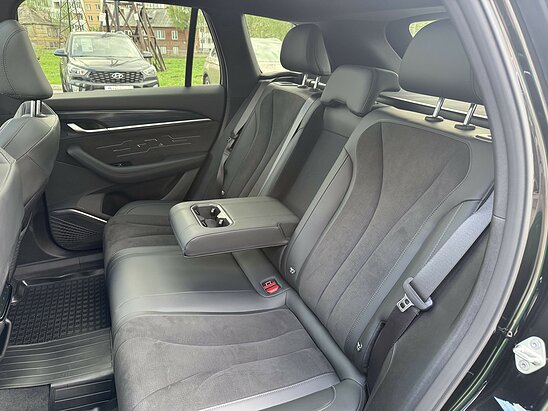 Geely Monjaro 2.0 4WD AT (238 л.с.) Flagship