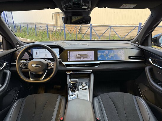 Geely Monjaro 2.0 4WD AT (238 л.с.) Flagship