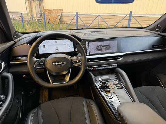 Geely Monjaro 2.0 4WD AT (238 л.с.) Flagship