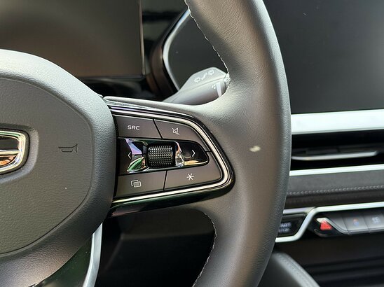 Geely Monjaro 2.0 4WD AT (238 л.с.) Flagship