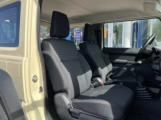 Suzuki Jimny 1.5 4WD MT (102 л.с.) GL