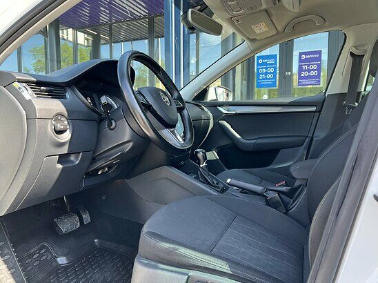 Skoda Octavia 1.8 TSI DSG (180 л.с.) Style