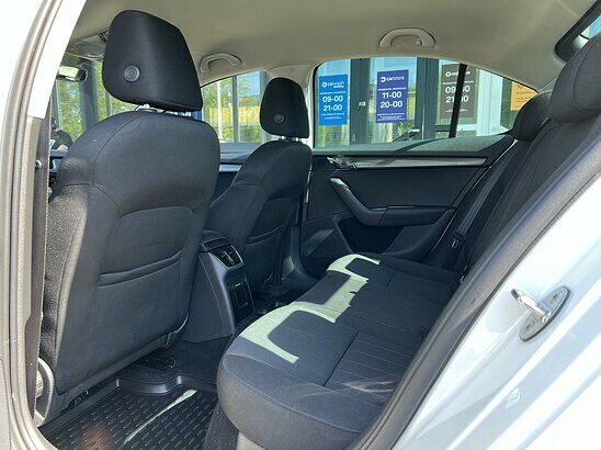 Skoda Octavia 1.8 TSI DSG (180 л.с.) Style